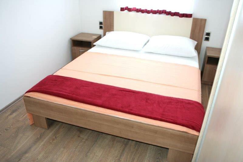 Lucija Apartments Vrh  Kültér fotó